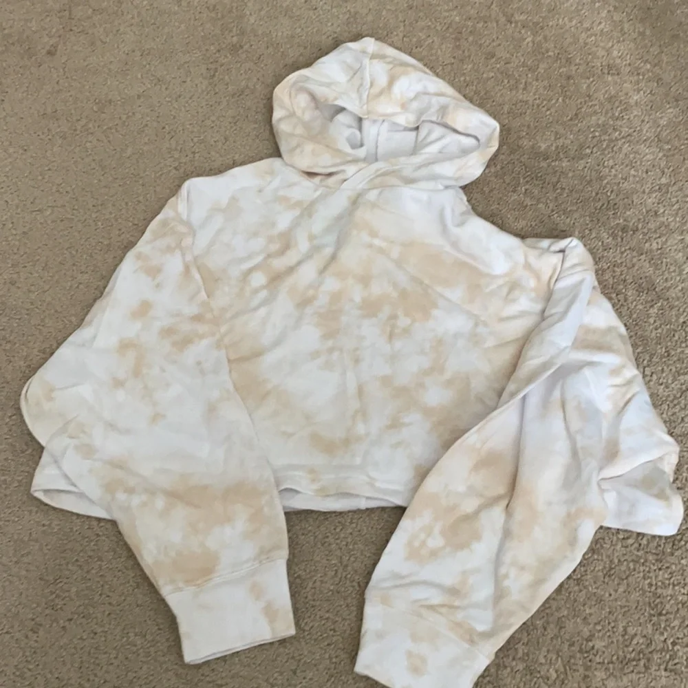 Fabletics cropped tye dye hoodie - Picture 3 of 6